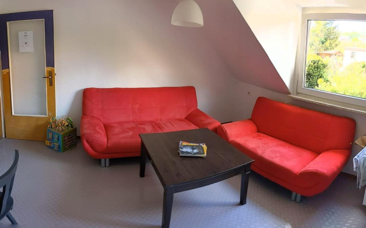 Monkey Factory - Mini Home-Stay Hostel Traben-Trarbach Rum bild